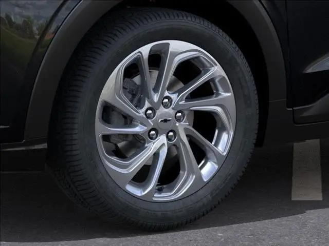 2027 Chevrolet Bolt LT FWD