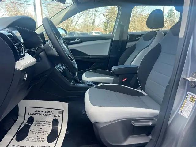 2025 Volkswagen Taos 1.5T S