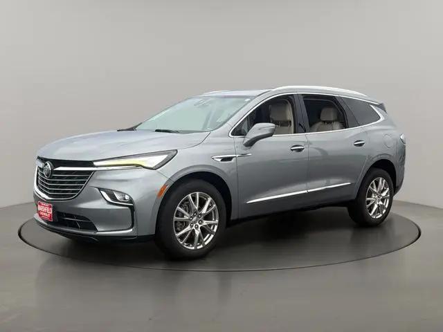 2023 Buick Enclave Essence AWD