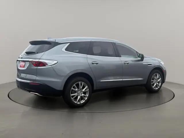 2023 Buick Enclave Essence AWD