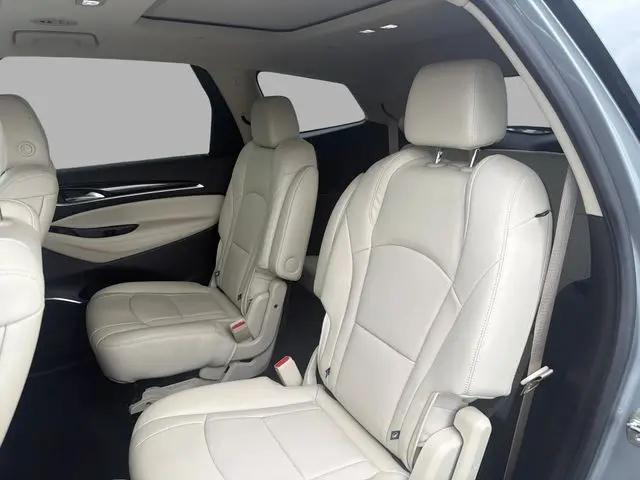 2023 Buick Enclave Essence AWD