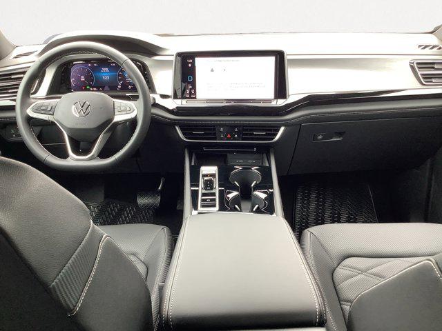2026 Volkswagen Atlas Cross Sport SE with Technology