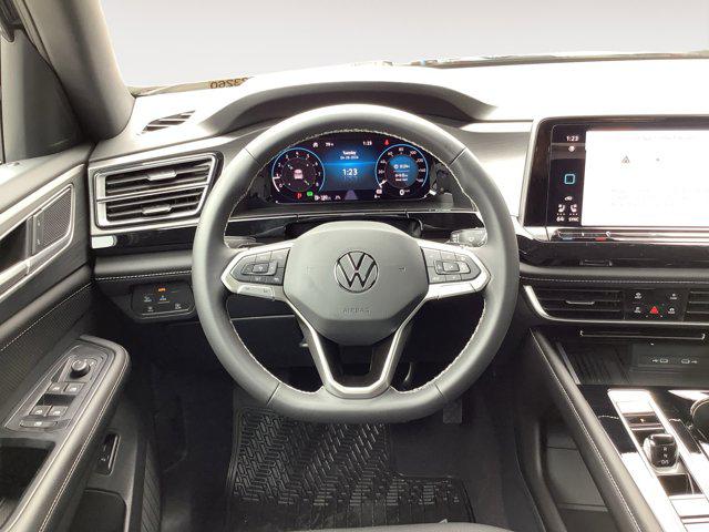 2026 Volkswagen Atlas Cross Sport SE with Technology