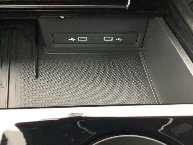2026 Volkswagen Atlas Cross Sport SE with Technology