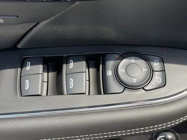 2023 Buick Envision Essence AWD