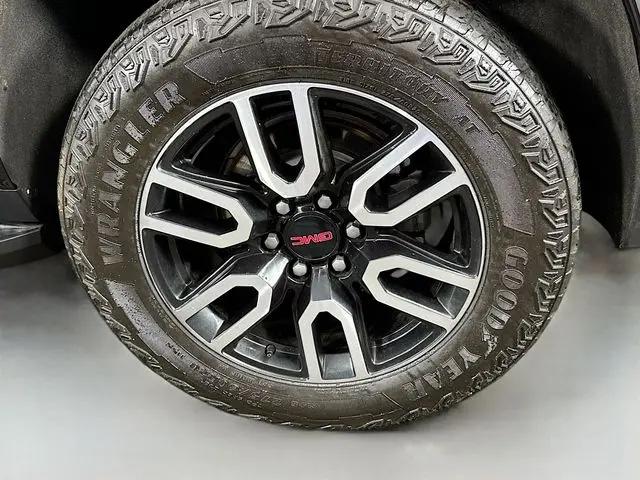 2024 GMC Yukon 4WD AT4