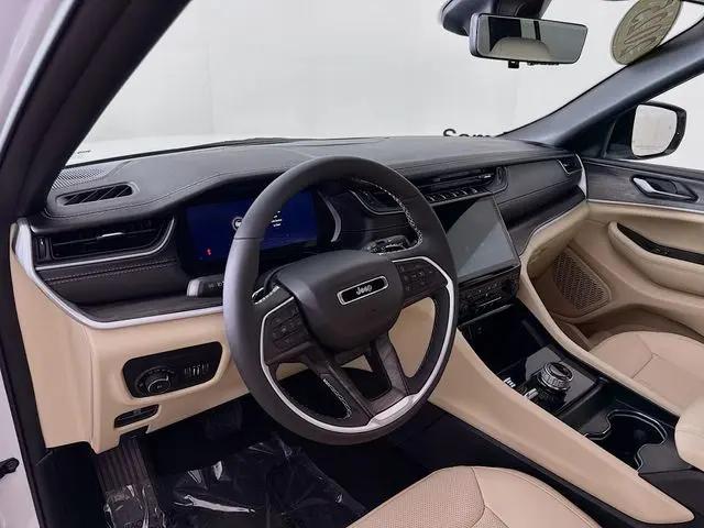 2025 Jeep Grand Cherokee Limited 4x4