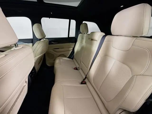 2025 Jeep Grand Cherokee Limited 4x4