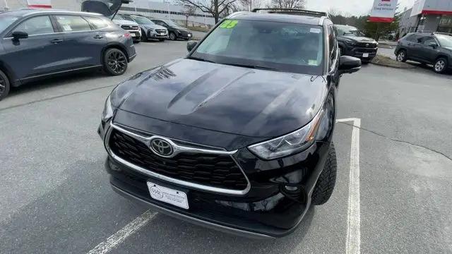 2023 Toyota Highlander Platinum
