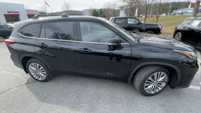 2023 Toyota Highlander Platinum