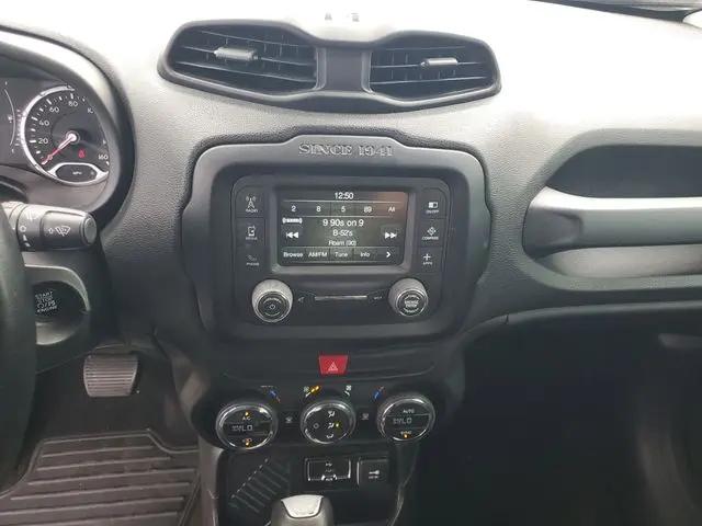 2017 Jeep Renegade Latitude FWD
