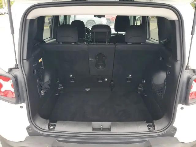 2017 Jeep Renegade Latitude FWD
