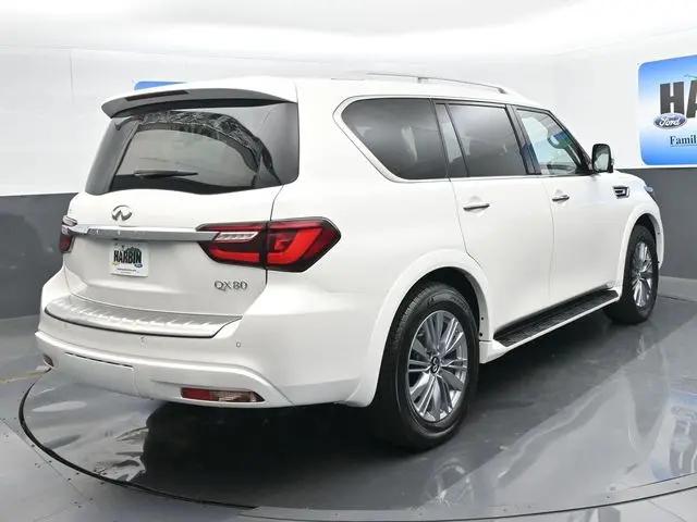 2024 INFINITI QX80 LUXE