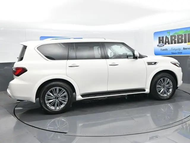 2024 INFINITI QX80 LUXE