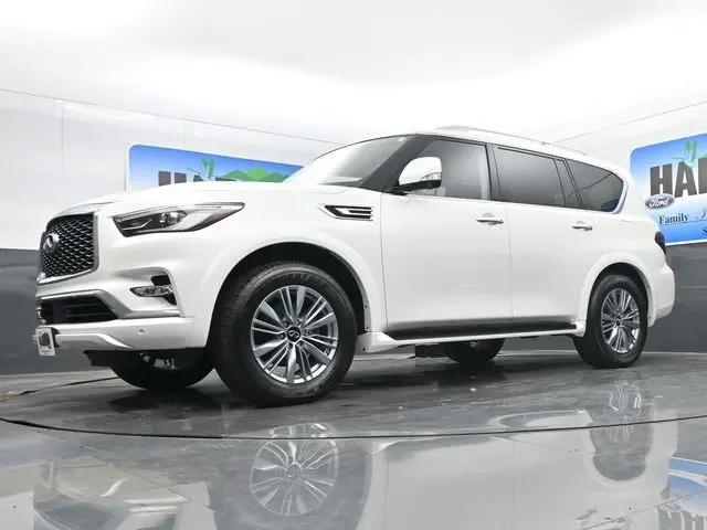 2024 INFINITI QX80 LUXE