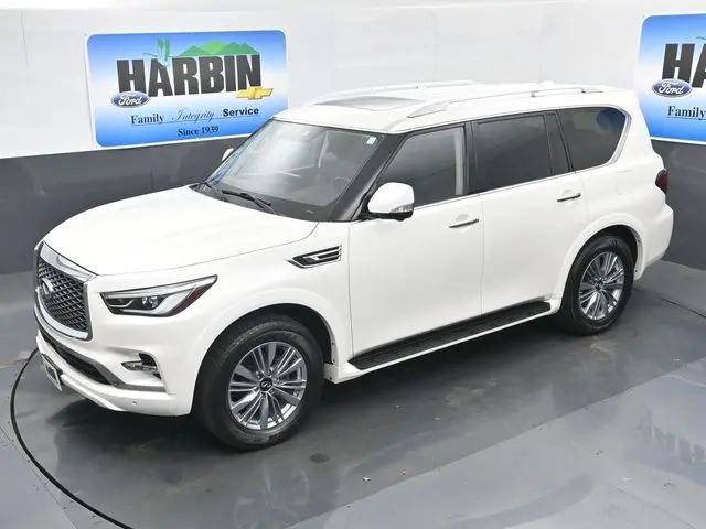 2024 INFINITI QX80 LUXE