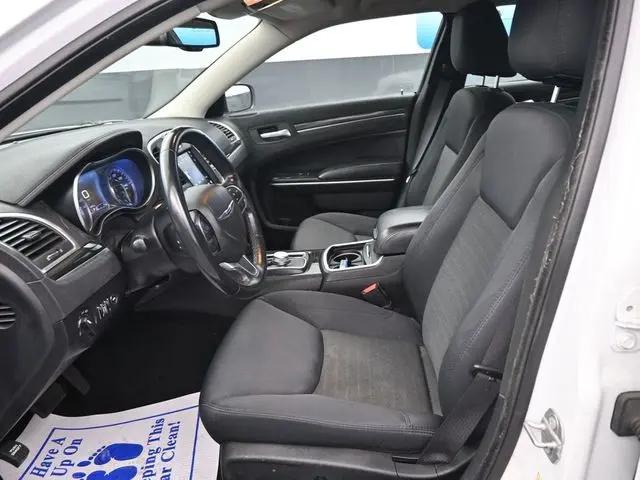 2019 Chrysler 300 Touring