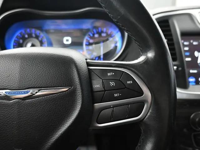 2019 Chrysler 300 Touring