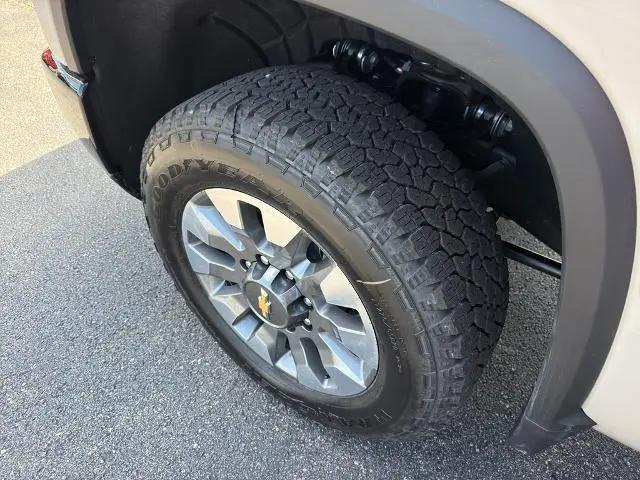 2026 Chevrolet Silverado 2500HD Crew Cab, Standard Bed, WT, 4WD