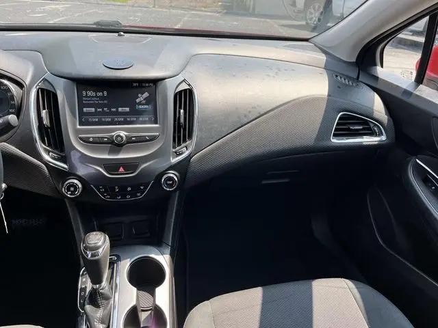 2017 Chevrolet Cruze LT Auto