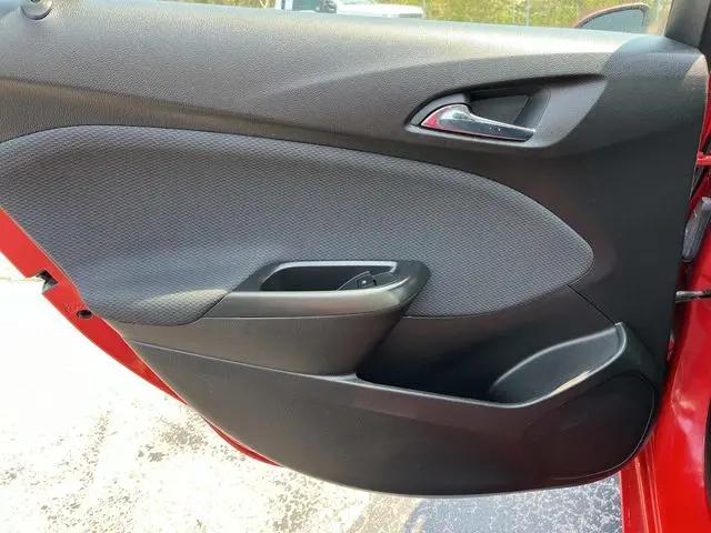 2017 Chevrolet Cruze LT Auto