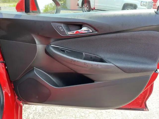 2017 Chevrolet Cruze LT Auto