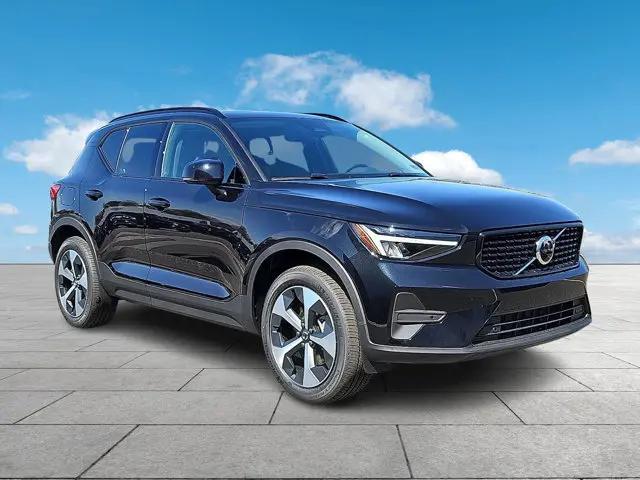 2026 Volvo XC40 Core, B5 AWD Gas mild hybrid, Dark for sale in Trevose, PA