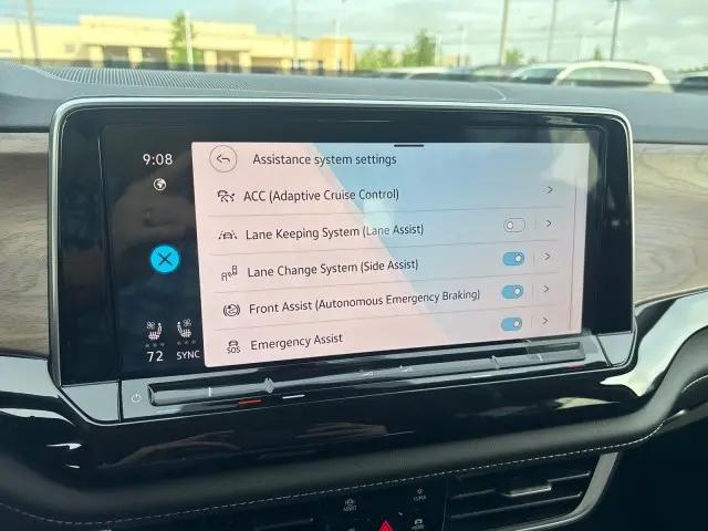 2026 Volkswagen Atlas SE with Technology