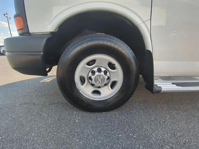 2014 Chevrolet Express LS
