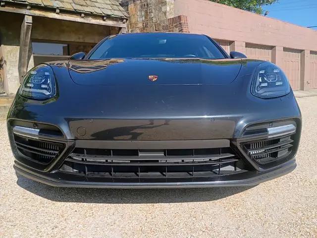 2017 Porsche Panamera Turbo