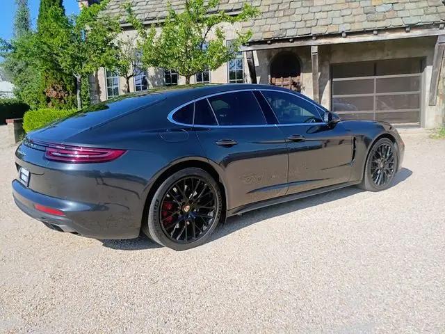 2017 Porsche Panamera Turbo