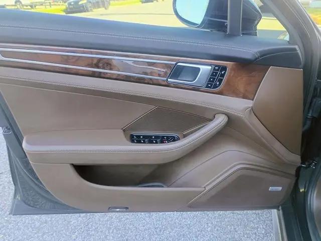 2017 Porsche Panamera Turbo