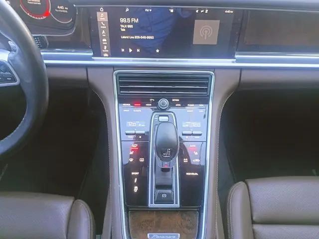 2017 Porsche Panamera Turbo