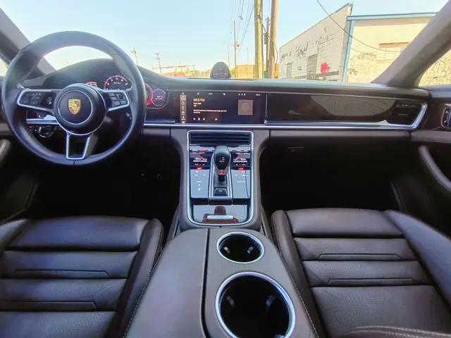 2017 Porsche Panamera Turbo