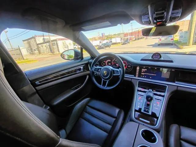 2017 Porsche Panamera Turbo
