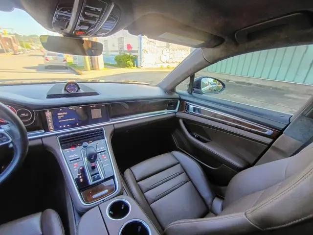 2017 Porsche Panamera Turbo