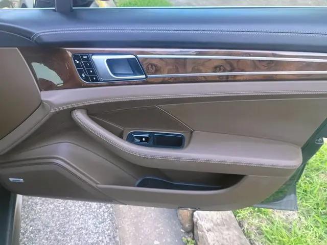 2017 Porsche Panamera Turbo