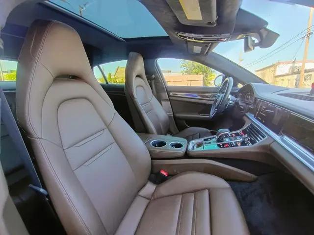 2017 Porsche Panamera Turbo