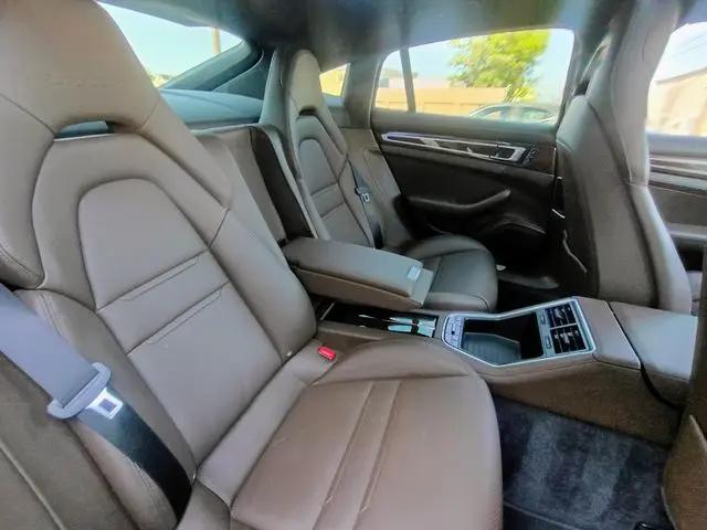 2017 Porsche Panamera Turbo