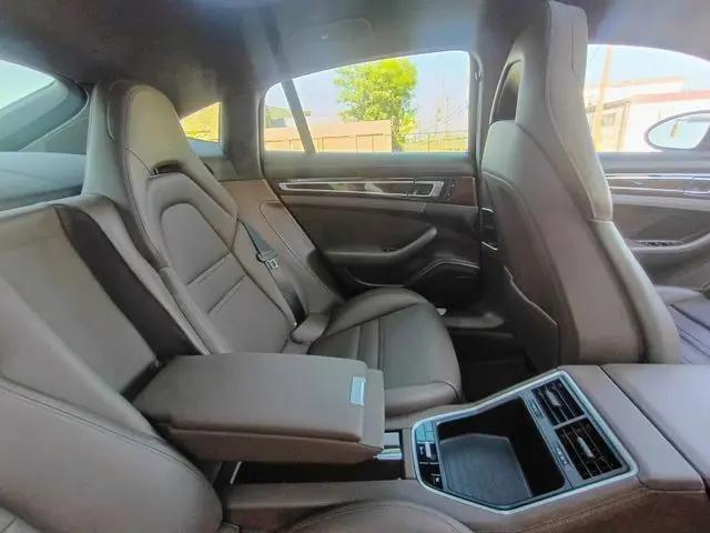 2017 Porsche Panamera Turbo