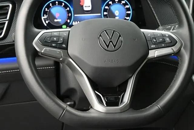 2025 Volkswagen Atlas Cross Sport 2.0T SEL Premium R-Line