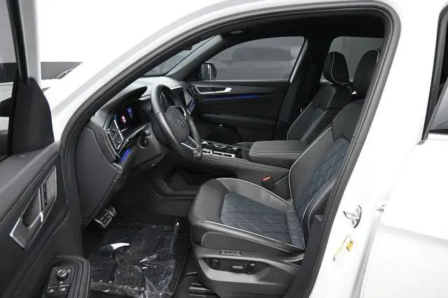2025 Volkswagen Atlas Cross Sport 2.0T SEL Premium R-Line