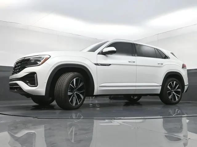 2025 Volkswagen Atlas Cross Sport 2.0T SEL Premium R-Line