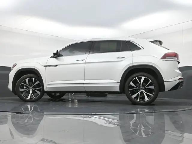 2025 Volkswagen Atlas Cross Sport 2.0T SEL Premium R-Line