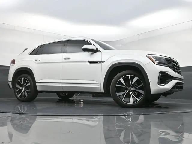 2025 Volkswagen Atlas Cross Sport 2.0T SEL Premium R-Line