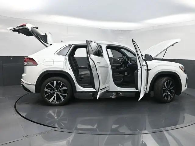 2025 Volkswagen Atlas Cross Sport 2.0T SEL Premium R-Line