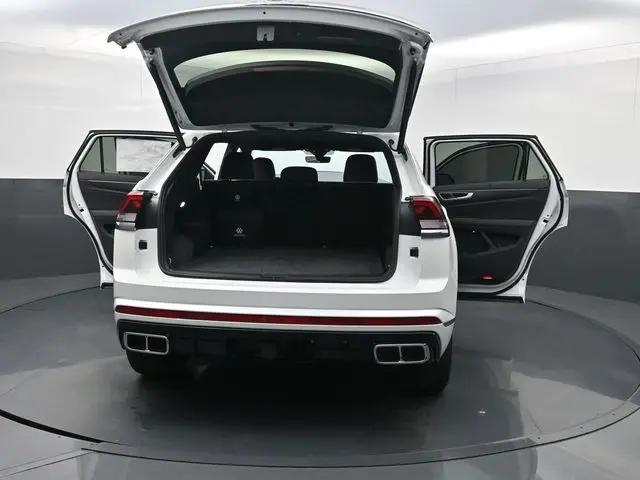 2025 Volkswagen Atlas Cross Sport 2.0T SEL Premium R-Line