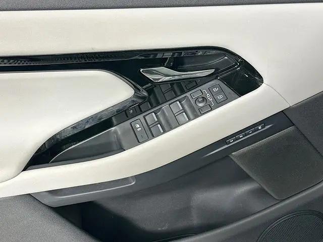 2024 Land Rover Range Rover Evoque Dynamic SE