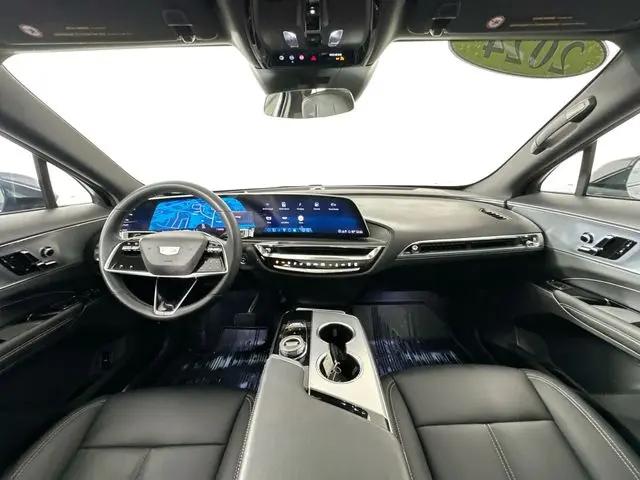 2024 Cadillac iQ Tech w/1SA