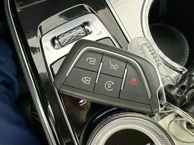 2024 Cadillac iQ Tech w/1SA